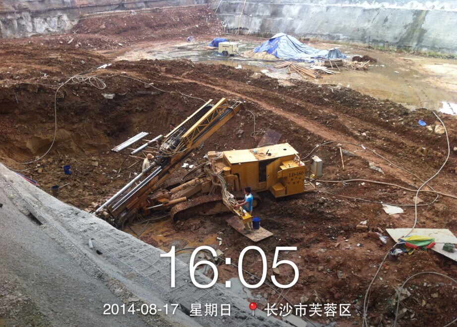 180�����ɳ�����ѹ���